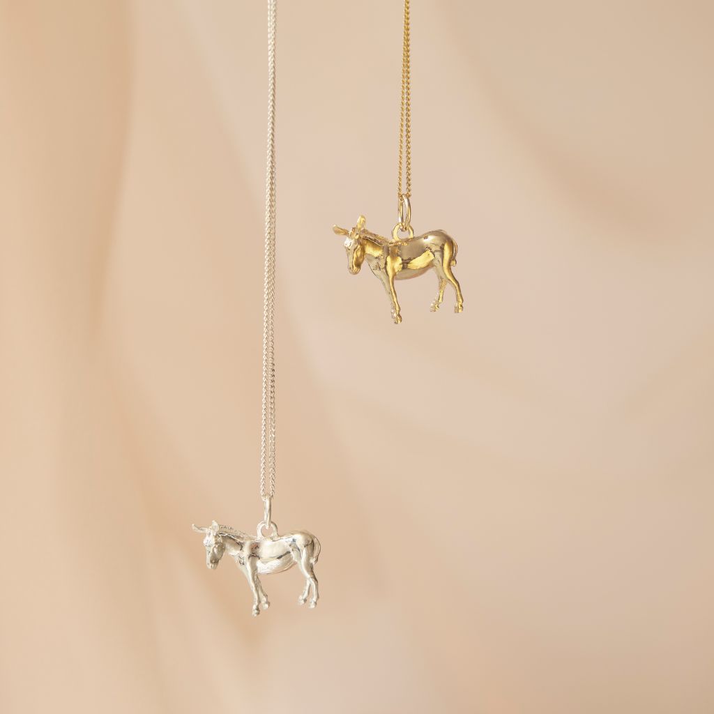 Nature-inspired animal head pendants in sterling silver and gold vermeil from the Blackbird Jewellery Animals collection.