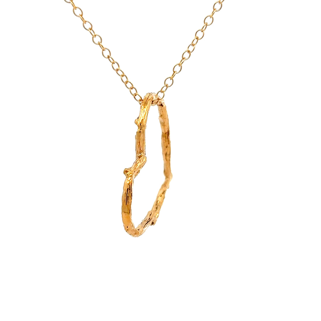 Blackbird Jewellery Side view of 18ct gold vermeil twig heart pendant necklace