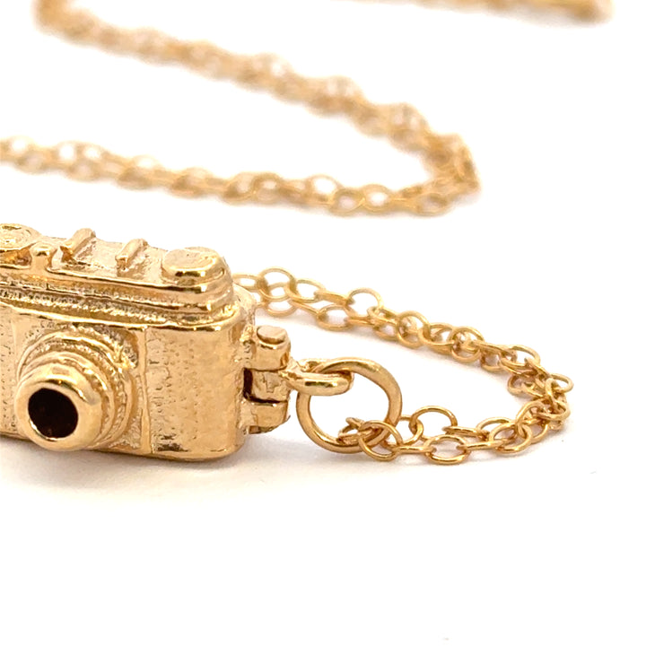 18ct Gold Vermeil Vintage Camera Necklace