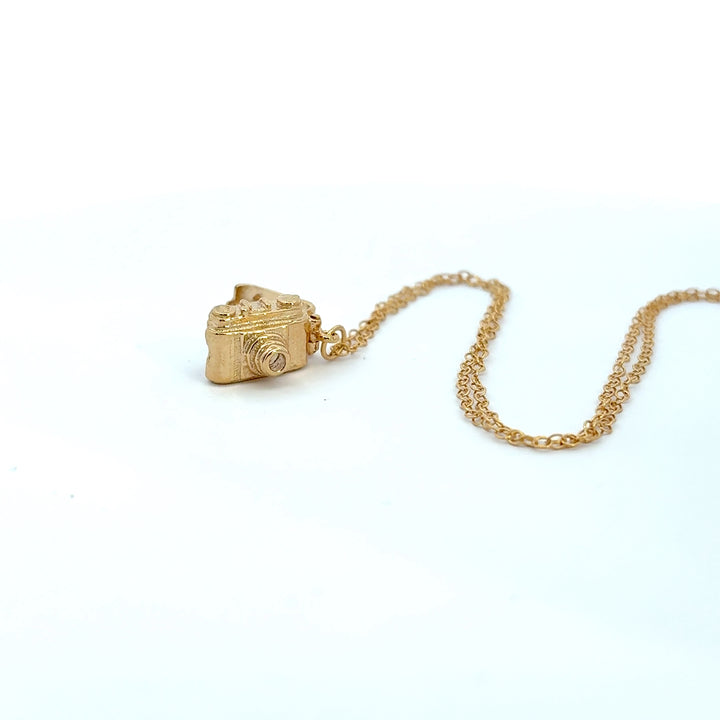 18ct Gold Vermeil Vintage Camera Necklace