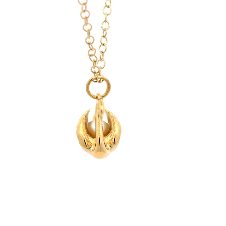 Front Close-up of 18ct gold vermeil swan pendant necklace by Blackbird Jewellery