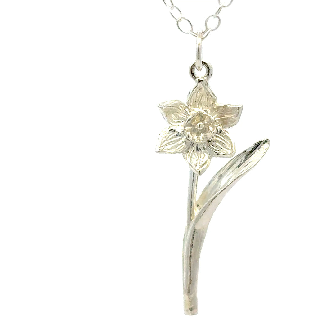 Blackbird Jewellery sterling silver daffodil stem necklace inspired by the March birth flower.