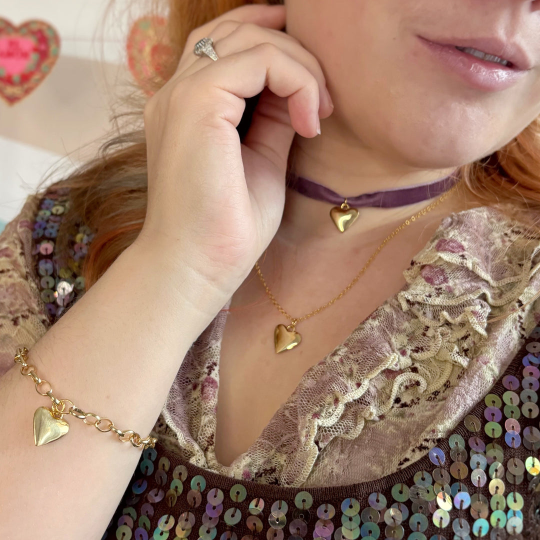 blackbird-jewellery-sterling-silver-heart-ribbon-necklace-model