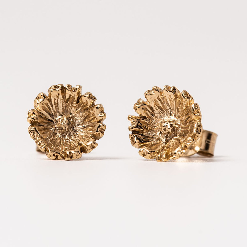 Blackbird Jewellery Handmade April Birth Flower Daisy Earrings in Gold Vermeil