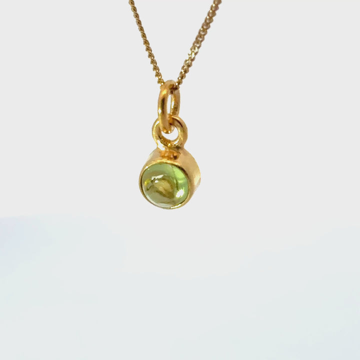 Blackbird Jewellery 18ct Gold Vermeil Peridot Necklace with August birthstone turnaround video