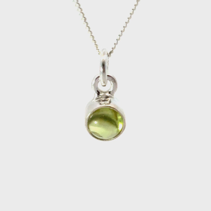 Blackbird Jewellery Sterling Silver Peridot Necklace with August birthstone turnaround video