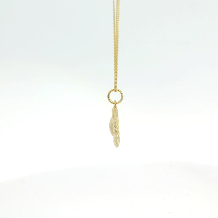 Blackbird Jewellery sunflower necklace  side view – nature-inspired gift